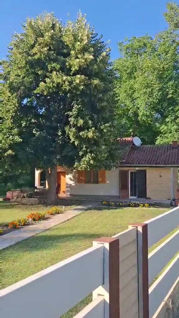 Zalazak sunca nad selom — ovo je naš omiljeni trenutak dana